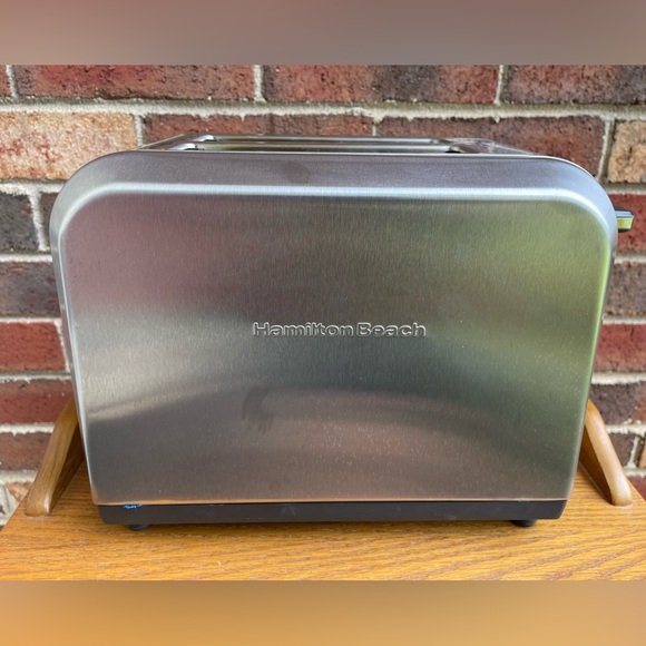Hamilton Beach 2-Slice Toaster Brushed Stainless Steel - Picture 3 of 6